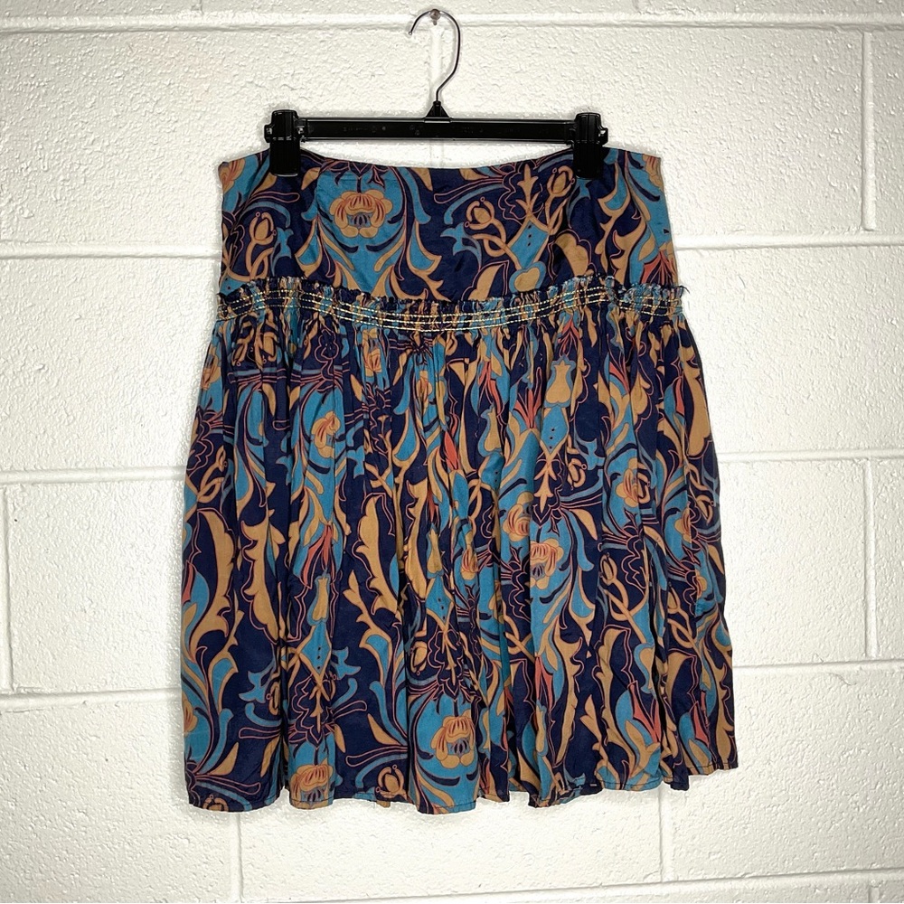 < Nicole Miller Floral Print Mini Skirt Size 12 > - Picture 2 of 4